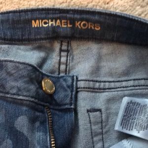 Super cute, worn once